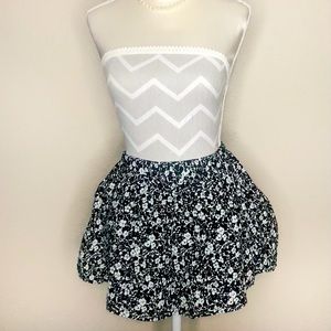 Gap | Flippy Floral Skirt Black